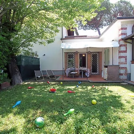 Lorenzo Villa Forte dei Marmi
