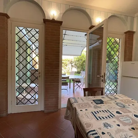 Lorenzo Villa Forte dei Marmi